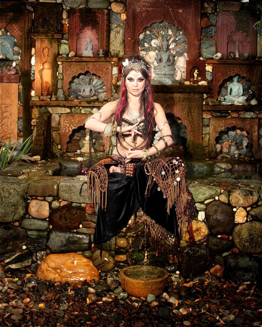 Moria Chappell Tribal Fusion Bellydance Superstar - Sacred Dance